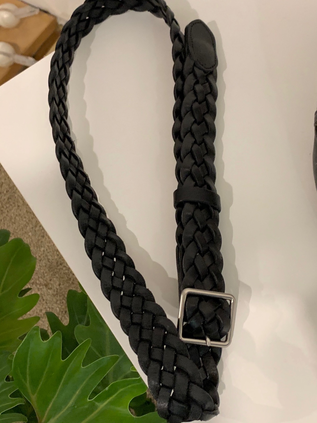 twist leather belt