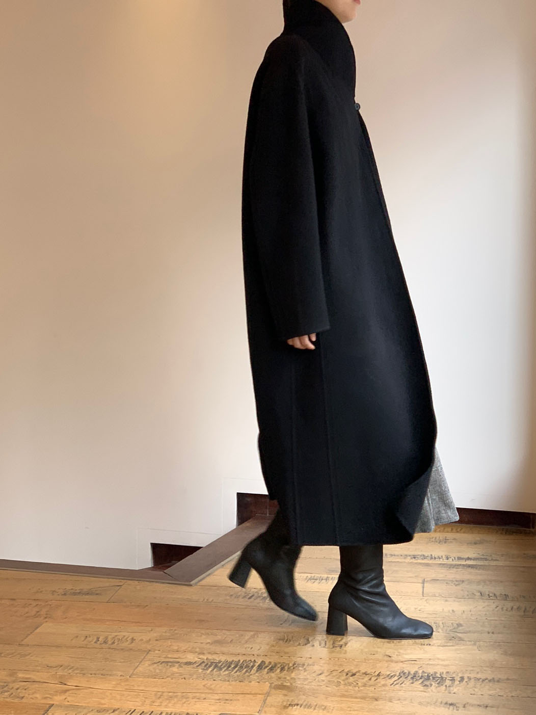 alpaca shawl coat -black